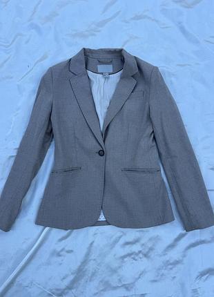 Стильний базовий бежевий піджак / блейзер h&m, розмір eur 36 (s)