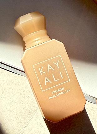 Парфумована вода kayali freedom musk santal 34 edp 10 мл оригінал