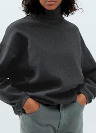 Гольф, свитшот uniqlo