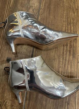 Серебристые ботинки bershka zara 6