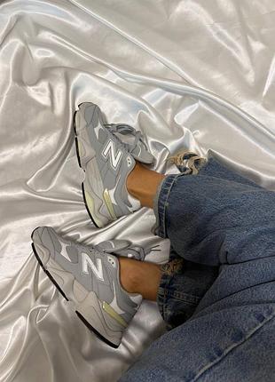 Balance 9060 light grey white leathe 2