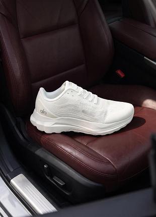 Alo yoga runner white