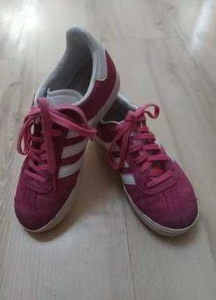Кроссовки adidas originals gazelle vintage. 33 раз.