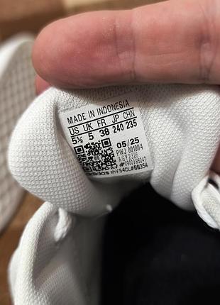 Женские кроссовки adidas 5