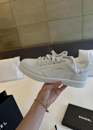 Кросівки жіночі chanel білі 39