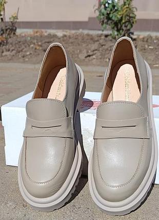 Нові шкіряні туфлі кольору мокка 👞👞