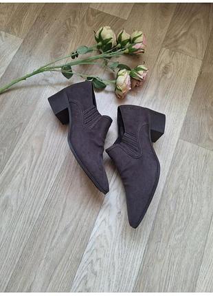 Нові черевички р 40-41