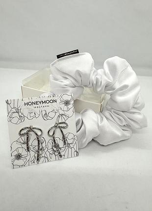 🎁 мини подарочный сет: резинка-скранч из искусственного шелка и серьги honeymoon_es