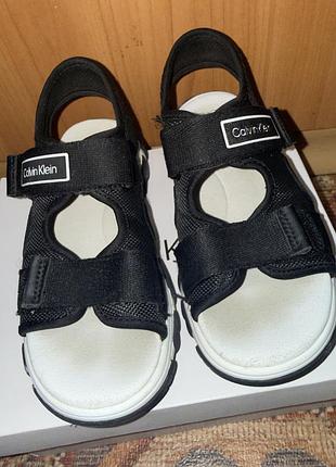Босоніжки дитячі calvin klein jeans 3