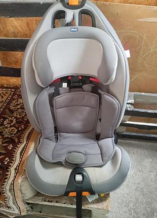 Продам автокрісло фірми chicco