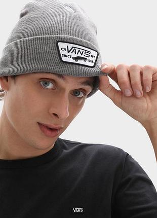 Шапка чоловіча vans