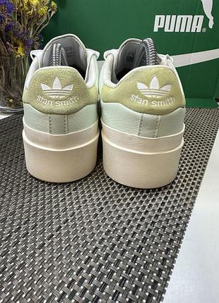 Оригинальные кроссовки adidas 2