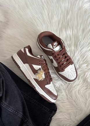 Стильні жіночі кросівки nike dunk low baroque carving year of horse