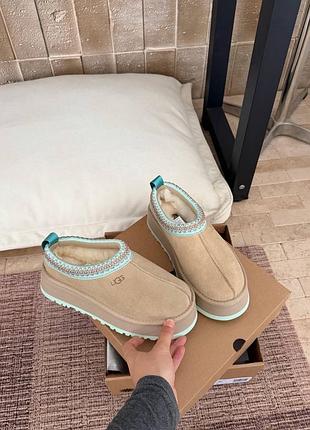 Стильні угг на платформі ugg tazz 4