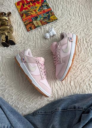 Стильные женские кроссовки nike dunk low teddy bear pink