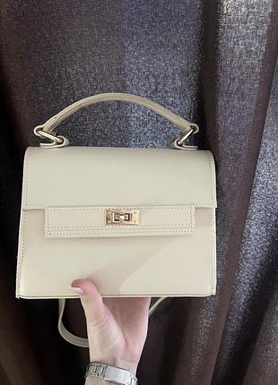 Сумка жіноча hermes kelly молочна