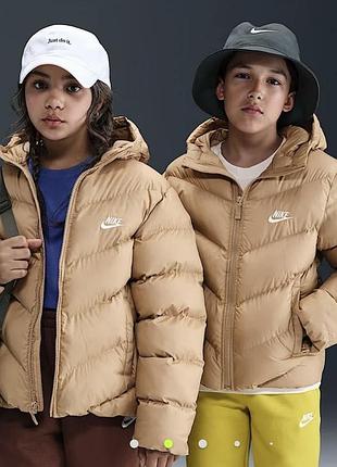 Пуховик дитячий nike sportswear all day play beige hq4976-200 розмір л, хл