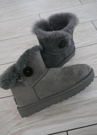 Женские оригинальные ugg мини 5
