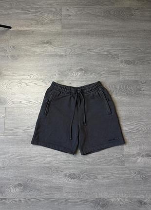 Шорти adidas humanrace