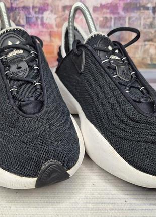 Кроссовки adidas 2