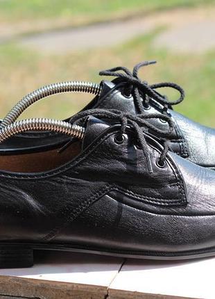 Фирменные кожаные туфли 40-41 hush puppies