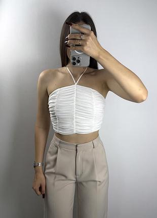Білосніжний топ з драпіруванням від zara