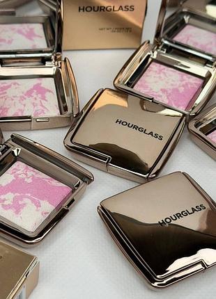 Рум'яна hourglass ambient lighting blush ethereal glow 2