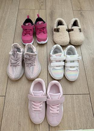 Нові та б/у кросівки reebok, chicco , хутряні лофери для дівчинки, розмір 27/28.