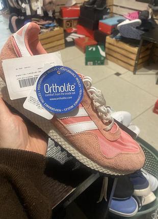 Кеди жіночі adidas рожеві