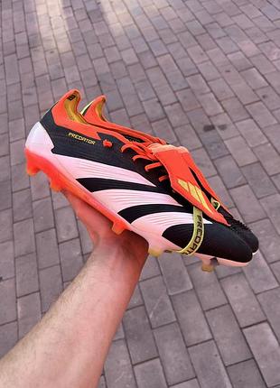 Бутси чоловічі adidas predator чорно-біло-помаранчеві розмір 44