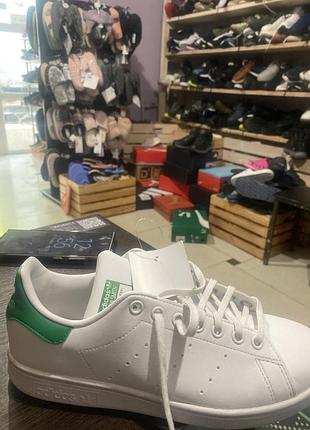 Кросівки унісекс adidas stan smith білі із зеленими елементами