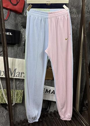 Штани жіночі джогери спортивні nike sportswear swoosh loose fit різнокольоровий zs s