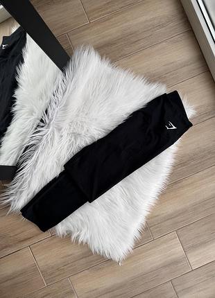 Спортивные лосины gymshark