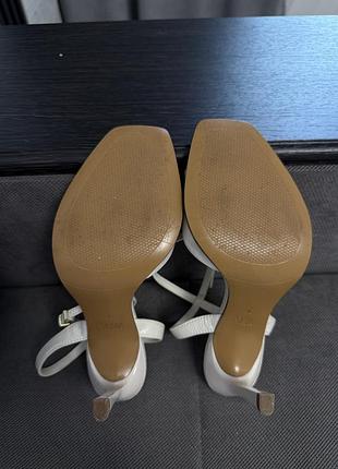 Босоніжки zara 6
