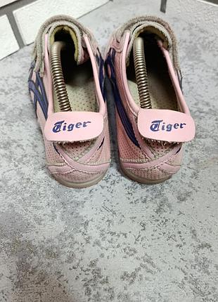 Кросівки від бренду onitsuka tiger 6