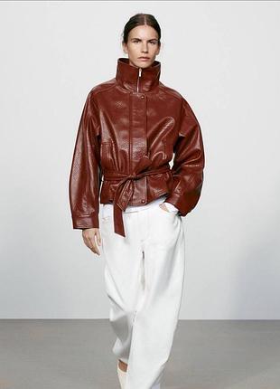 Жіноча куртка косуха під пояс з штучної шкіри zara