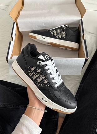 Кроссовки d*o* b27 uptown black cream gum