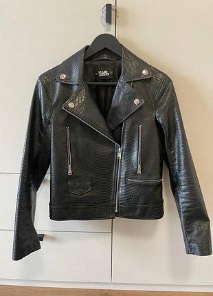 Косуха karl lagerfeld, черная куртка под питона, оригинал, xs