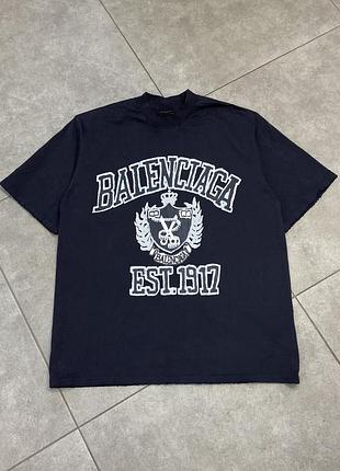 Принтована футболка balenciaga оверсайз