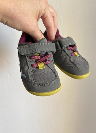 Дитячі кросівки clarks roamer hero, розмір 20