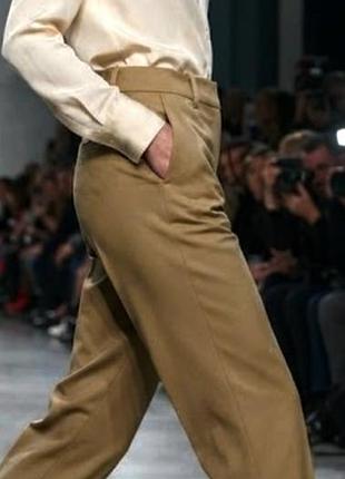 Базовые прямые брюки от prada 💞