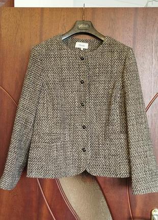 Твідовий жакет marks & spencer classic у стилі шанель( шерсть) новий.