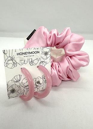 🎁 мини подарочный сет: резинка-скранч из искусственного шелка и серьги honeymoon_es
