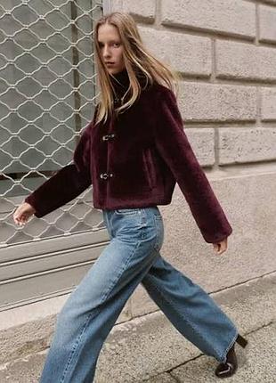 Бомбер з хутра бургунді zara розмір xs