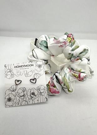 🎁 міні подарунковий сет : резинка-скранч зі штучного шовку та сережки honeymoon_es