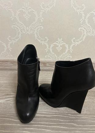 Ботильйони жіночі giuseppe zanotti чорні