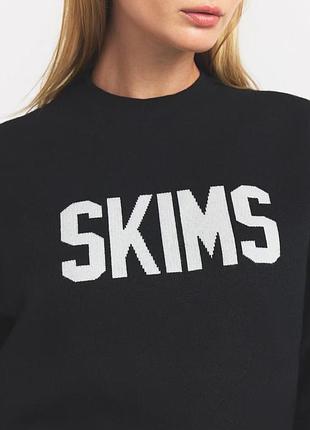 Светр skims