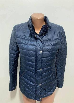 Сучасна повсякденна жіноча куртка демі сезон 
￼ з натурального пуху .￼ стан гарний 

лот  розмір s
пог ￼ 42
пот ￼ 42
рукав 60 
довжина 58 ￼