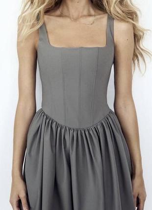 Коротка жіноча сукня zara сірого кольору, розмір xs