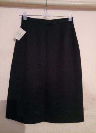 Деловая юбка темно-синего цвета3 фото